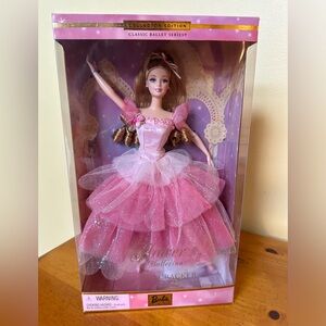 NRFB 2000 Barbie as Flower Ballerina in Nutcracker Classic Ballet Series
